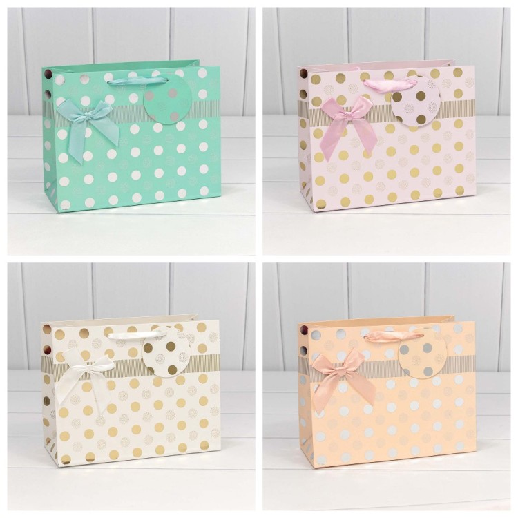 000154EA Пакет подарочный "Леди" с тиснением (микс) 23*18*10 см 230г 1/20 1/360 