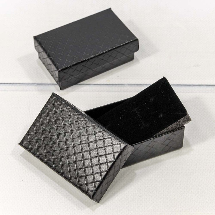 61258/7 Коробка Прямоугольная 8*5*2,5 "Ромбики" Чёрный 1/24 1/672 61258/7 Коробка Прямоугольная 8*5*2,5 "Ромбики" Чёрный 1/24 1/672