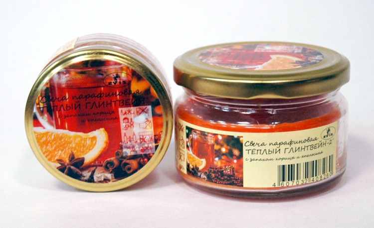 24004204032805 ТЕПЛЫЙ ГЛИНТВЕЙН Свеча парафиновая в баночке с ароматом корицы и апельсина большая