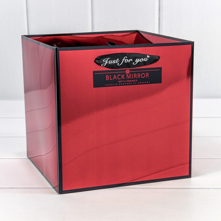 000185Q/3 Пакет подарочный сборный Красный 18*18*18 240г 1/10 1/240