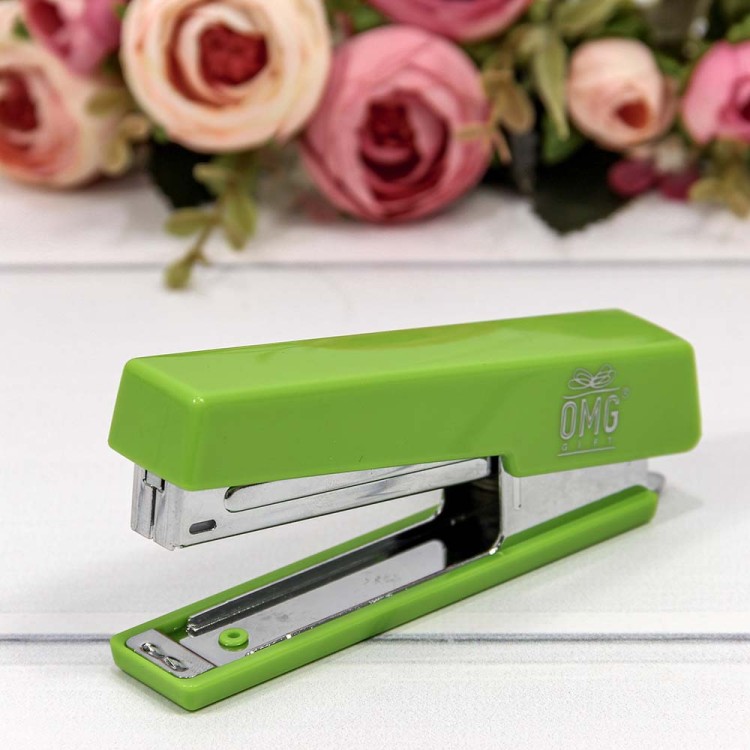 0002018-2 Степлер 10см Салатовый 1/12 1/240 0002018-2 Степлер 10см Салатовый 1/12 1/240