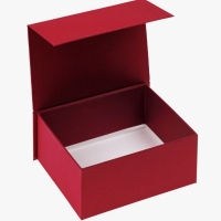 коробки  складные на магнитах